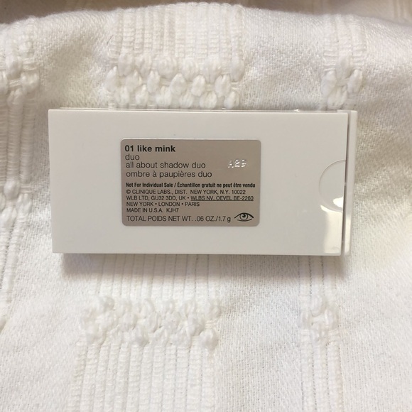 CLINIQUE all about shadow duo - like mink - Picture 3 of 5